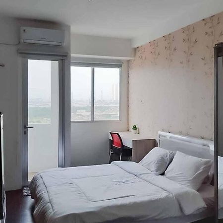 Apartment Riverview Residence Jababeka Redpartner チカラン エクステリア 写真