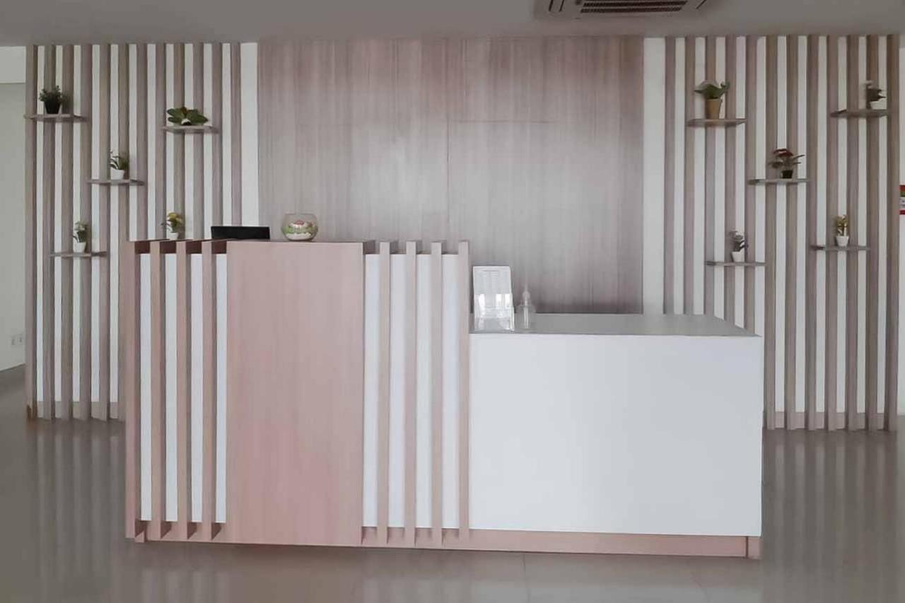 Apartment Riverview Residence Jababeka Redpartner チカラン エクステリア 写真
