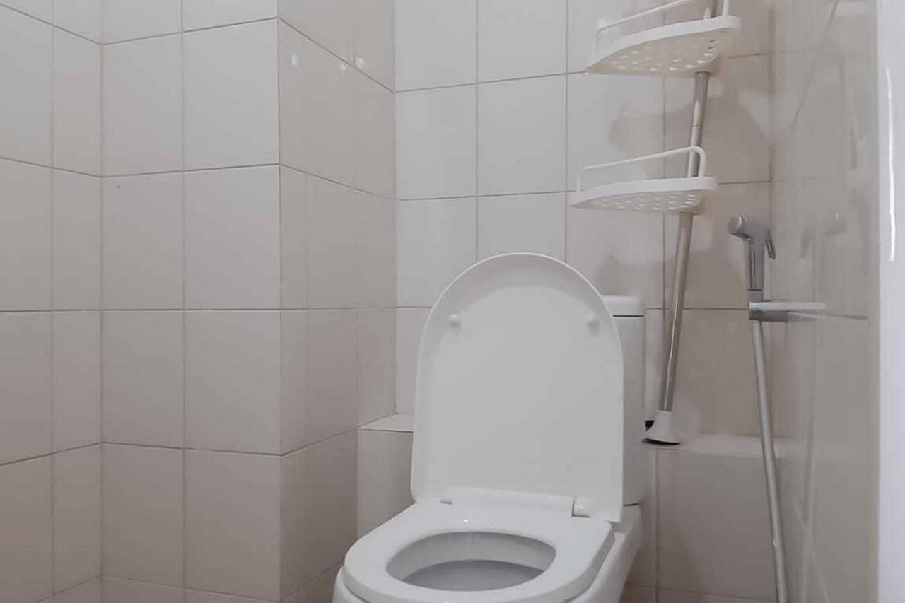 Apartment Riverview Residence Jababeka Redpartner チカラン エクステリア 写真